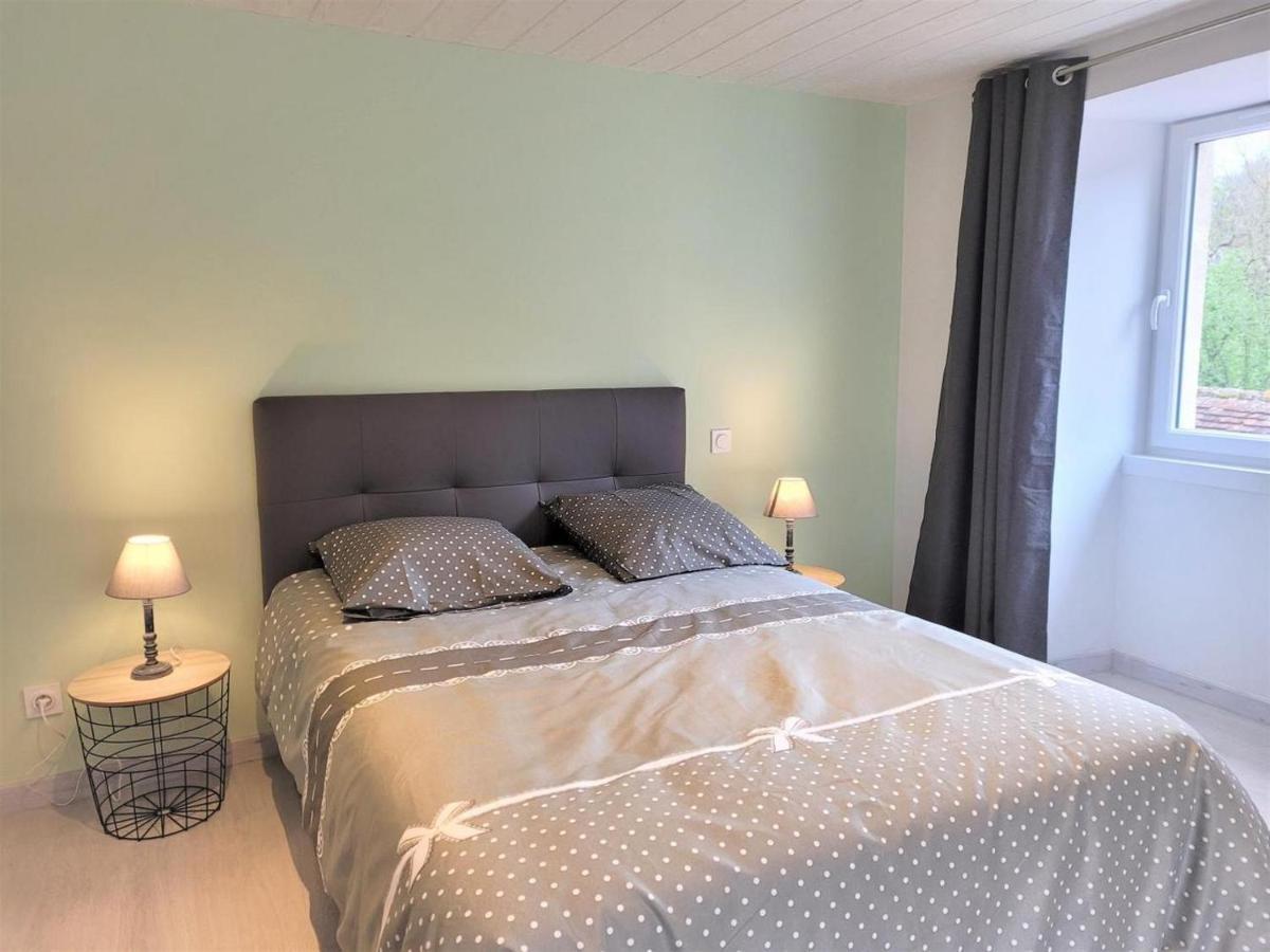 Gite De Caractere Chez Celine Teillet  Exteriör bild