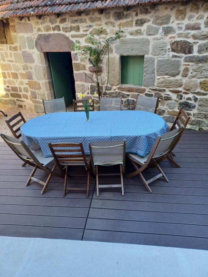Gite De Caractere Chez Celine Teillet  Exteriör bild